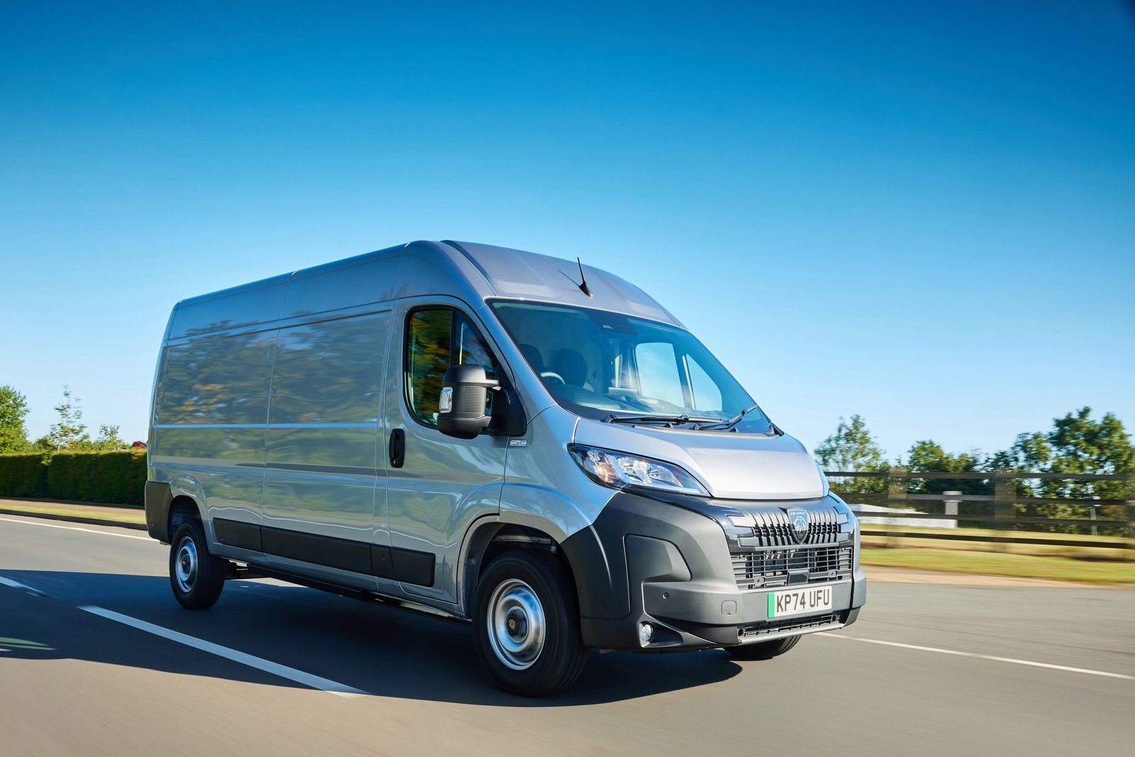 Peugeot Boxer DPF cleaning service UK — blocked diesel particulate filter warning light and professional clean DPF process 
